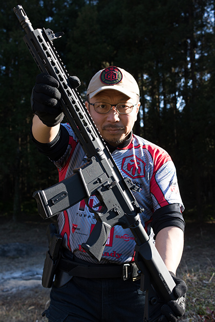 最強のタクティカルシューターでもあるトモ長谷川氏