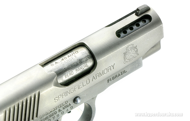 エジェクションポート