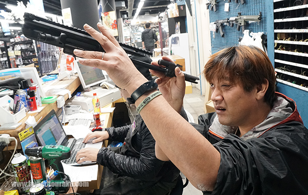 アッパーレシーバーはかなり剛性