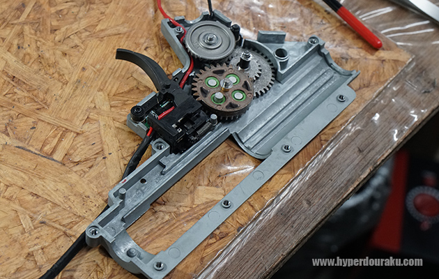 メカボックスを閉じて