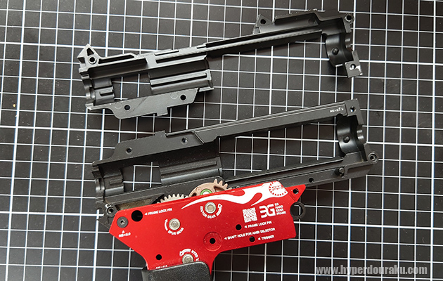 ギア部分とピストン部分が別々にオープン