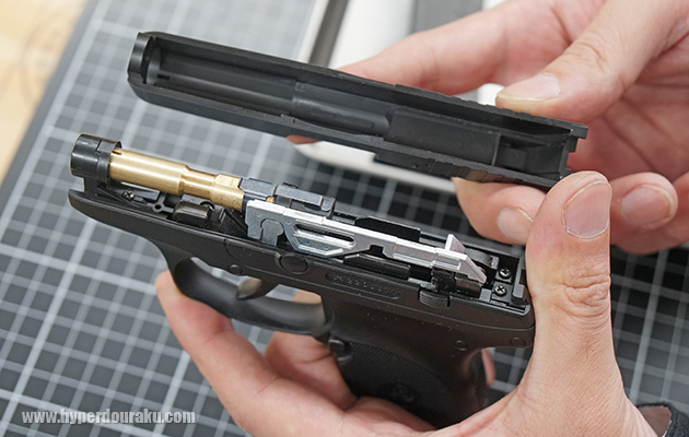 スライドを取り外す