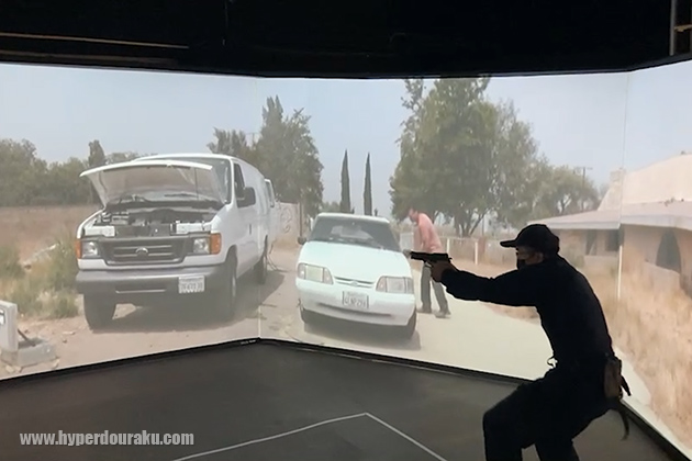 スクリーンに映像が投影