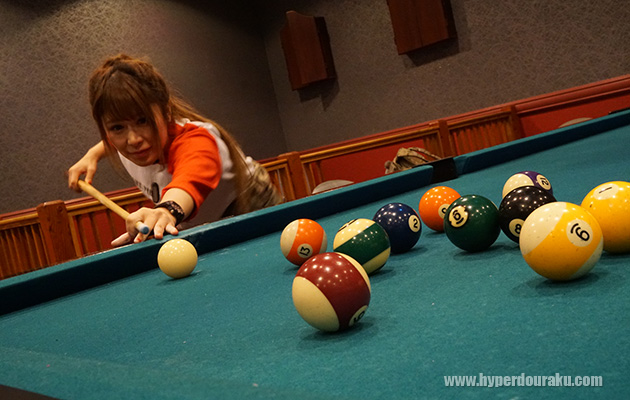 初めてビリヤード