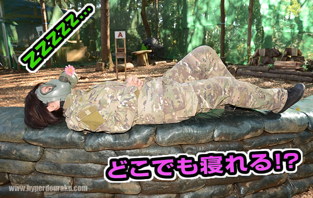 マスクは本物の海外製ガスマスク