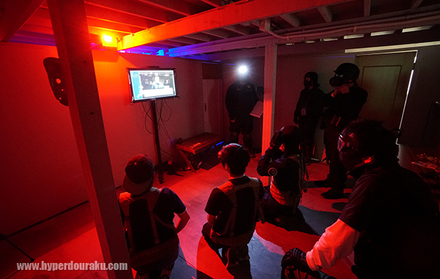 地下の研究施設