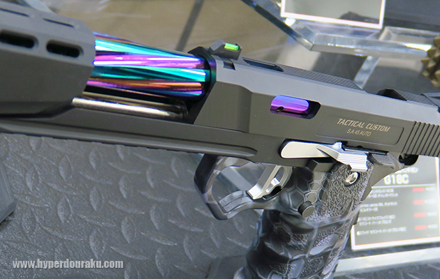 レインボーカラーのバレル