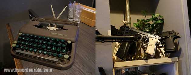 カウンターにさりげなく置かれたタイプライター