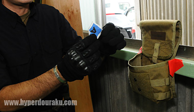 ホステージ用のカードを引く