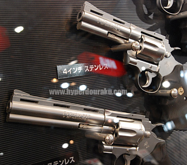 コルトパイソンのステンレスモデル