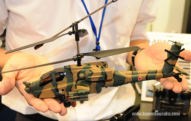 AH-64アパッチ攻撃ヘリ