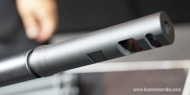 マズルブレーキはSUERFIREタイプ