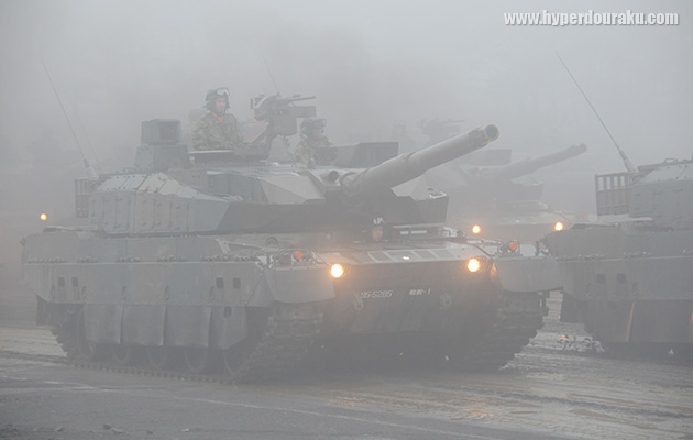 10式戦車も8両登場