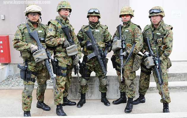 訓練の模様をデモンストレーション