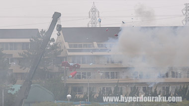 敵航空機を撃墜