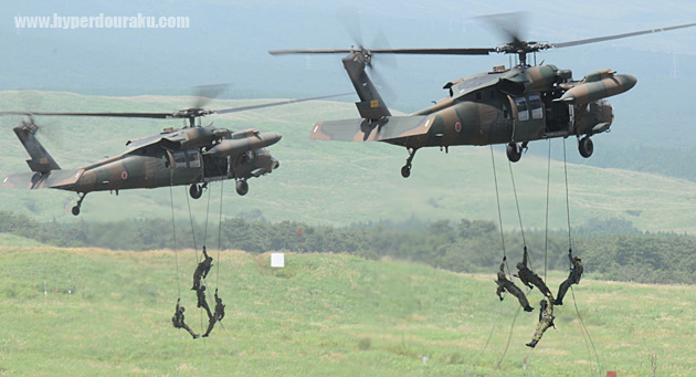 UH-60ブラックホーク汎用ヘリコプター