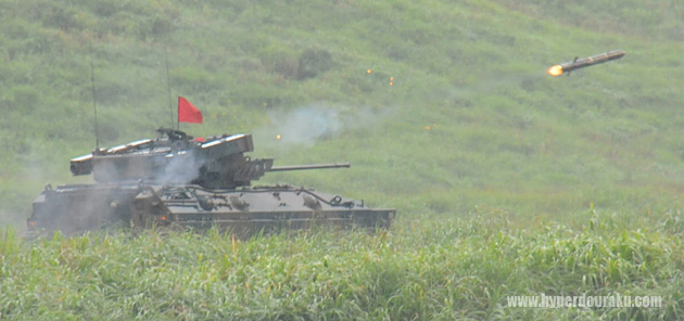 89式装甲戦闘車 79式対舟艇対戦車誘導弾発射装置