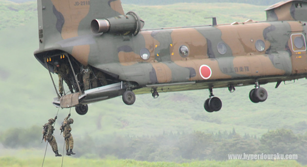 CH-47J輸送ヘリコプター