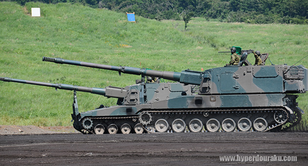 99式自走155mmりゅう弾砲