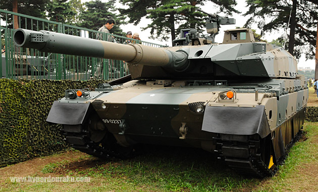 10式戦車の試作車両