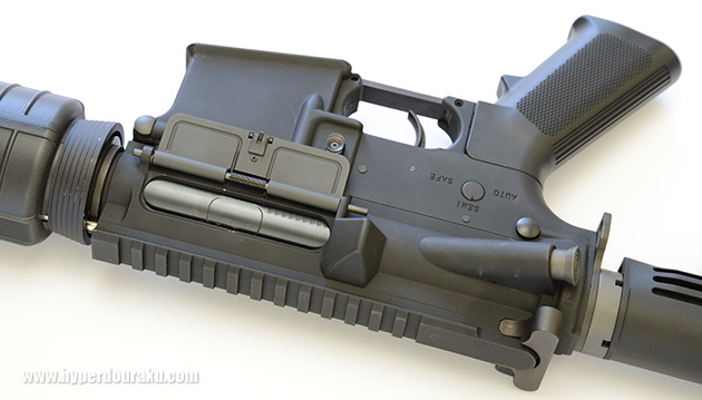 リコイル発生ユニットがリコイルバッファチューブに内蔵