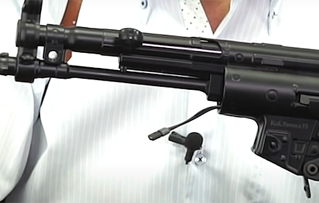 本体側のコネクター