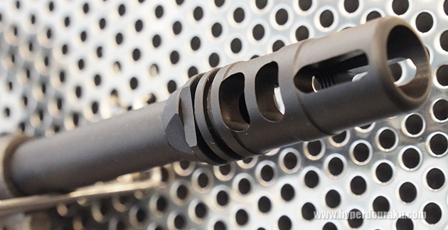 フラッシュサプレッサー