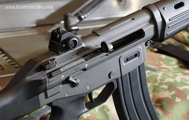 ボルトの後退ストローク