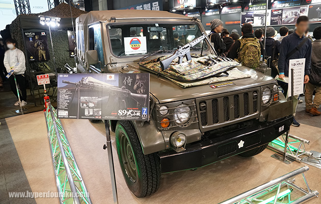 自衛隊仕様の1/2tトラック