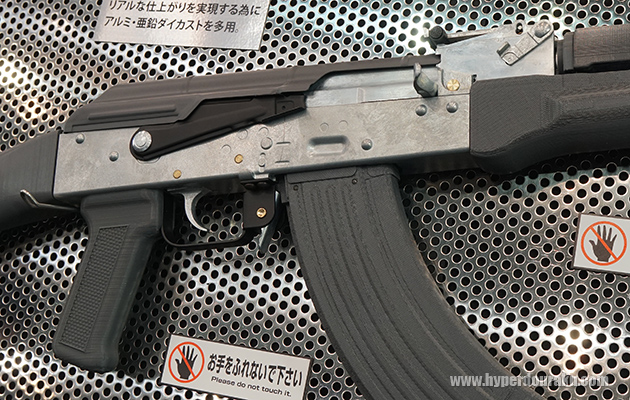 レシーバーは亜鉛ダイキャスト製