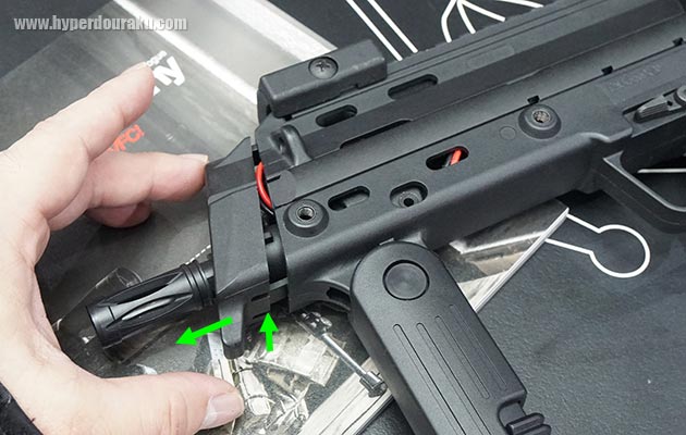 バッテリーをセット