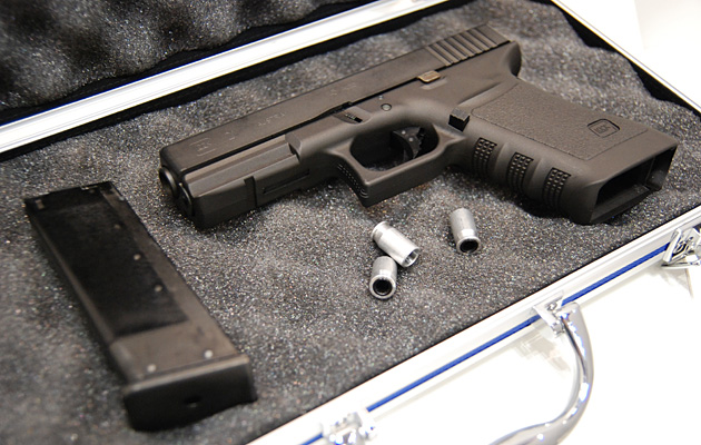 質感はマットで重厚感がある