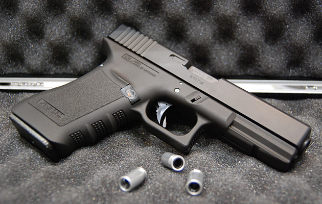 排莢式のガスブローバックガン