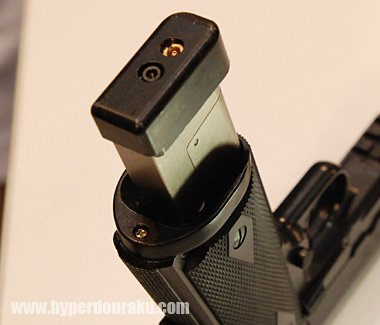 グリップとマガジン底部