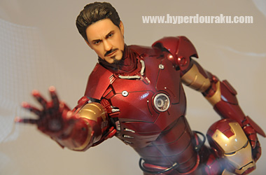 ロバート・ダウニー・Jr演じるアイアンマン