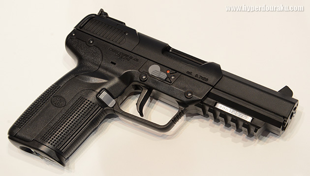 FN社最新のポリマーオート