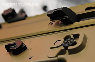 ケースディフレクター