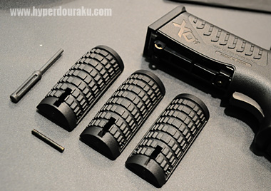 バックストラップを交換可能