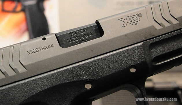 スライドは二種類の塗装