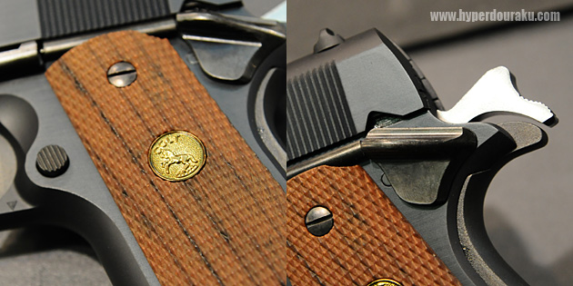 コルトゴールドメダリオン入り木目調のグリップ