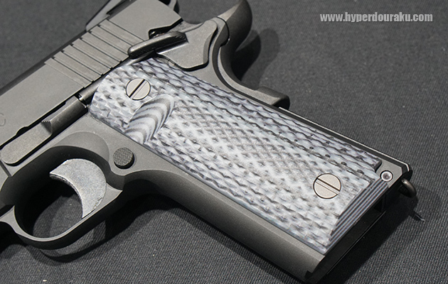 グリップパネル