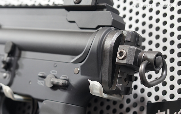 レシーバー後部