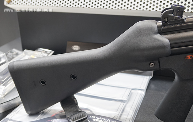 強化ナイロン樹脂製