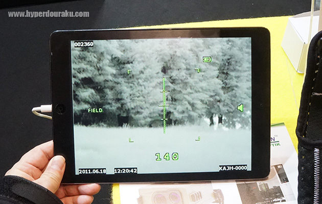 モニター上に赤いマークが点灯