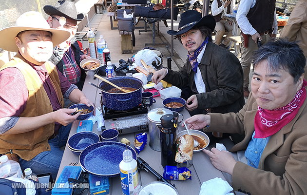 シチューやスープを作って