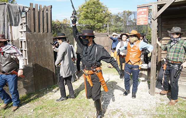 午前中は西部劇ごっこサバゲー