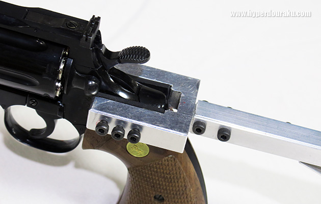 ストックはアルミ材で自作