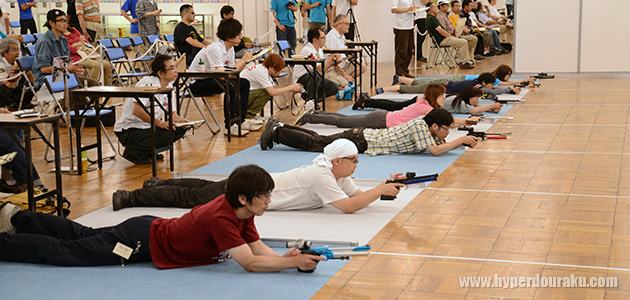 3つのステージで10m先のターゲットを狙う