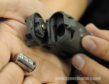 LR44ボタン電池を直列で3個