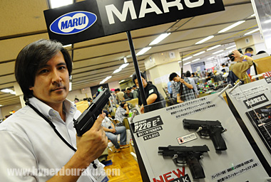 東京マルイブース　新商品の展示